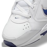 мъжки бели маратонки Nike Defy All Day DJ1196 100 изглед отпред в близък план