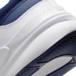 мъжки бели маратонки Nike Defy All Day DJ1196 100 изглед отзад в близък план