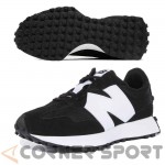 Спортни обувки New Balance с черна подметка с грайфери и контрастиращи бели панели, изглед отдолу и отстрани.